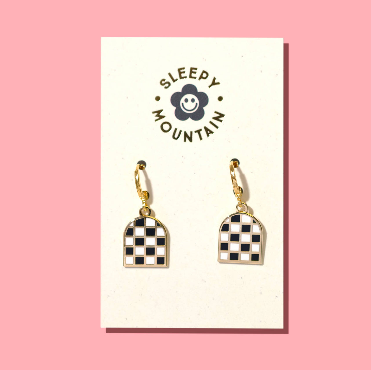 Checkered arch huggie hoop earrings